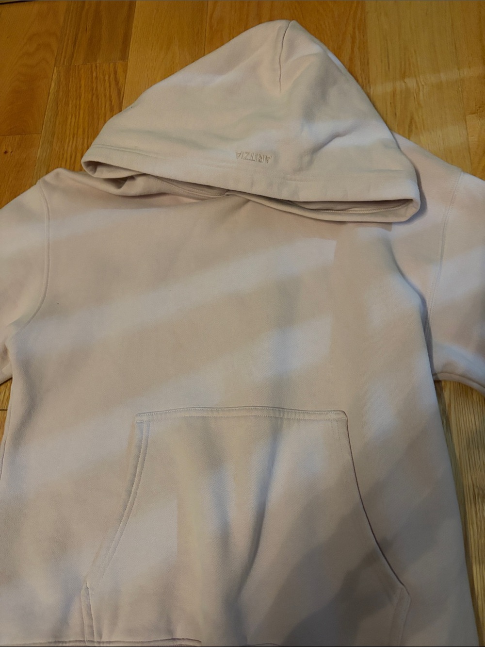 Aritzia Sweatfleece Perfect hoodie - Light Pink